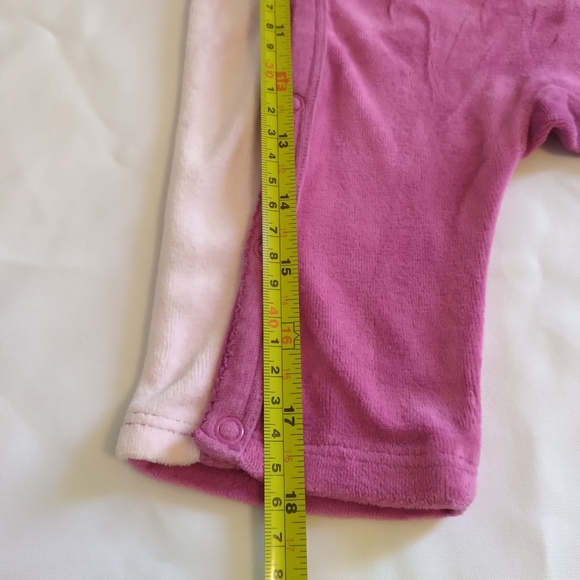 Disney Minnie Mouse Pink Velour Onesie Sleepsuit Long Sleeve Crew Neck - Picture 6 of 9